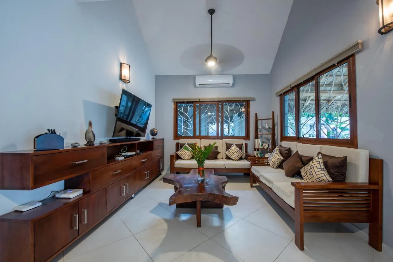 لاس تاريناس Villa Clarissa V, Walk To Beach!  لاس تاريناس
